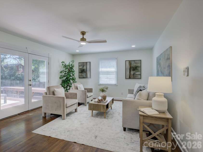 5217 Londonderry Road, Charlotte, NC 28210.  MLS# CAR4426542, YatesRealty ID 52658. 