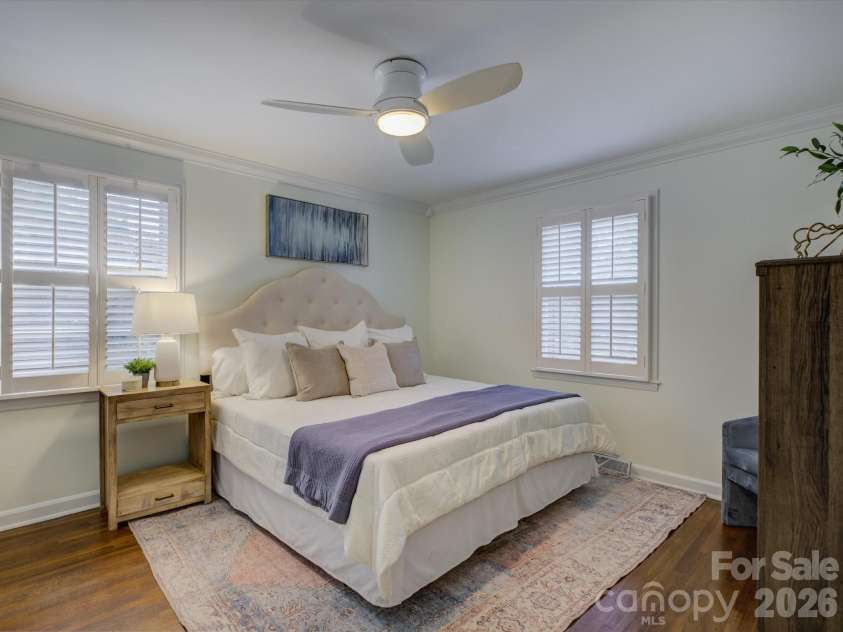 5217 Londonderry Road, Charlotte, NC 28210.  MLS# CAR4426542, YatesRealty ID 52658. 