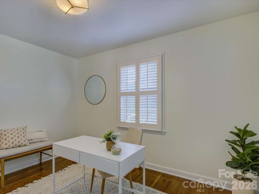 5217 Londonderry Road, Charlotte, NC 28210.  MLS# CAR4426542, YatesRealty ID 52658. 