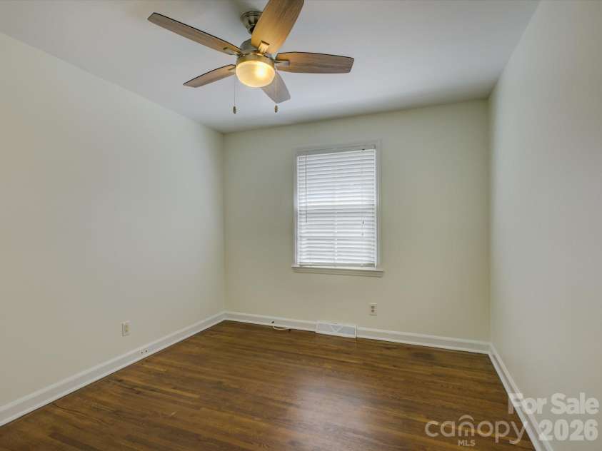 5217 Londonderry Road, Charlotte, NC 28210.  MLS# CAR4426542, YatesRealty ID 52658. 