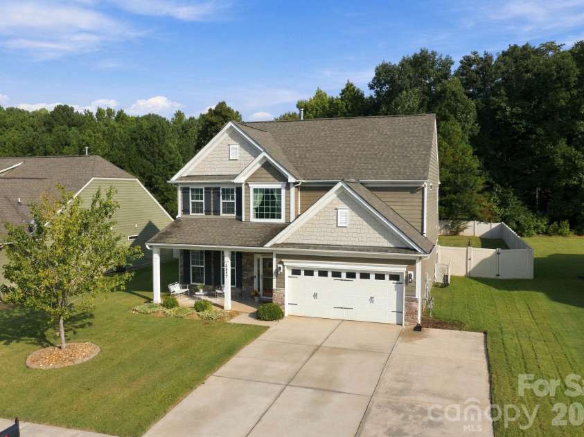 5857 McClintock Drive, Denver, NC 28037.  MLS# CAR4420442, YatesRealty ID 52659. 2 Car Garage