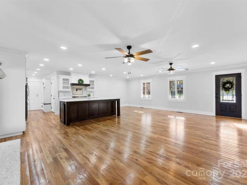 1809 Whispering Pines Road, Lincolnton, NC 28092.  MLS# CAR4237568, YatesRealty ID 5266. 