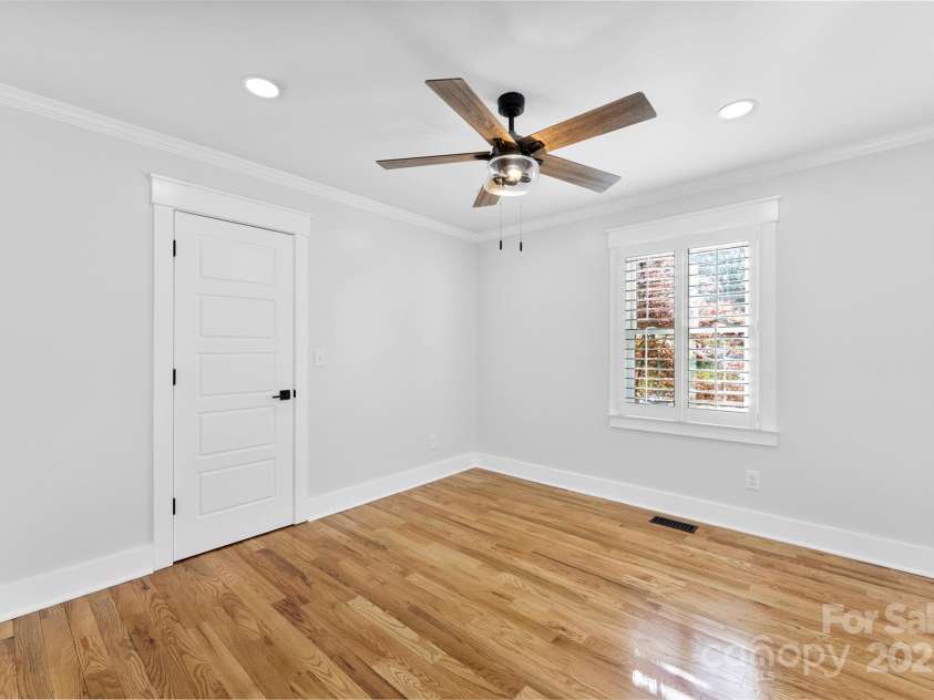 1809 Whispering Pines Road, Lincolnton, NC 28092.  MLS# CAR4237568, YatesRealty ID 5266. 