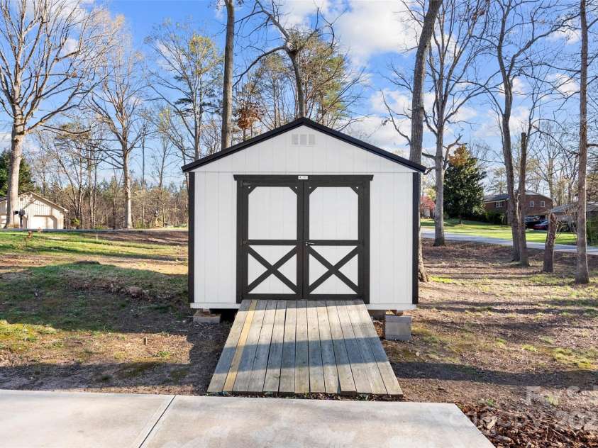 1809 Whispering Pines Road, Lincolnton, NC 28092.  MLS# CAR4237568, YatesRealty ID 5266. 