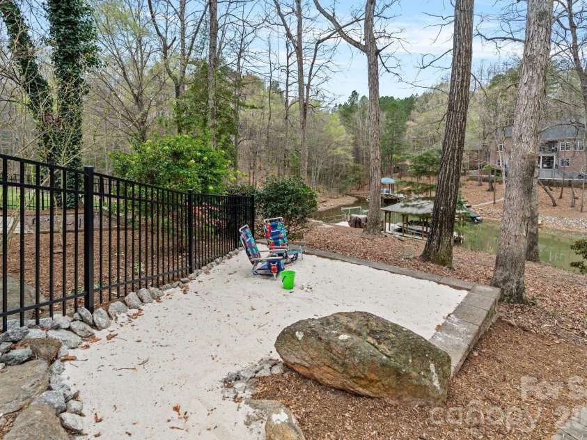 8915 Linden Grove Court, Sherrills Ford, NC 28673.  MLS# CAR4353514, YatesRealty ID 5266. 