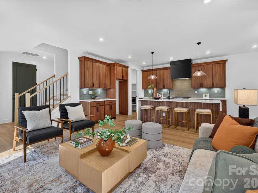 2710 Catalina Avenue, Charlotte, NC 28206.  MLS# CAR4419111, YatesRealty ID 52660. 