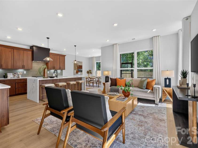 2710 Catalina Avenue, Charlotte, NC 28206.  MLS# CAR4419111, YatesRealty ID 52660. 