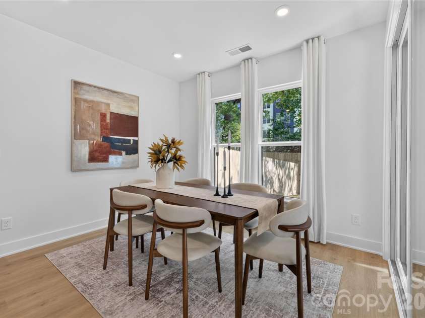 2710 Catalina Avenue, Charlotte, NC 28206.  MLS# CAR4419111, YatesRealty ID 52660. 