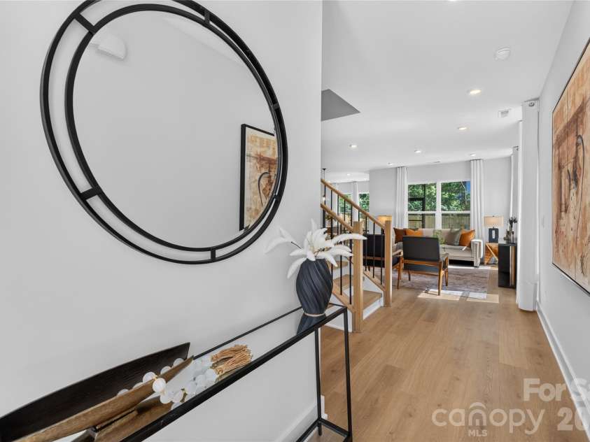2710 Catalina Avenue, Charlotte, NC 28206.  MLS# CAR4419111, YatesRealty ID 52660. 