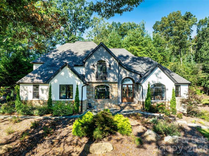643 Mill Ridge Drive, Mills River, NC 28759.  MLS# CAR4419337, YatesRealty ID 52661. 