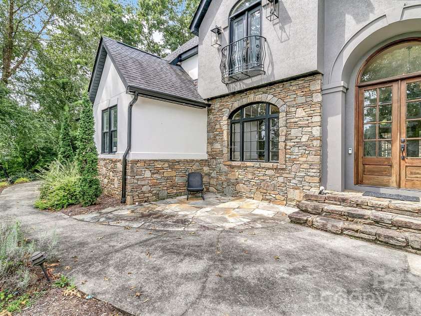 643 Mill Ridge Drive, Mills River, NC 28759.  MLS# CAR4419337, YatesRealty ID 52661. 