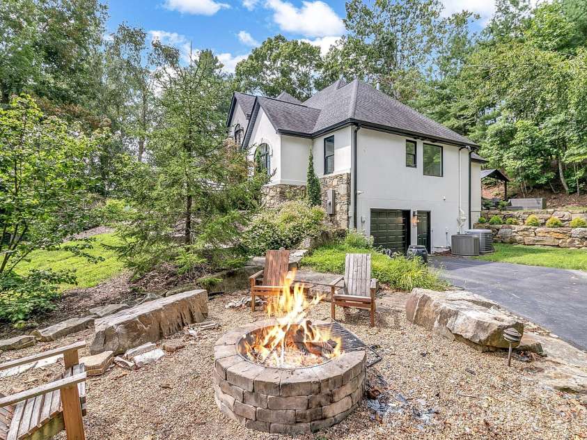 643 Mill Ridge Drive, Mills River, NC 28759.  MLS# CAR4419337, YatesRealty ID 52661. 