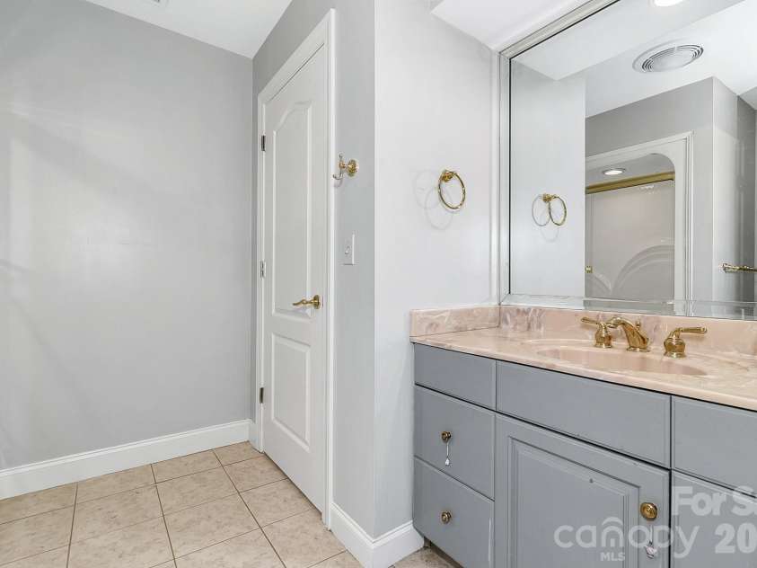 643 Mill Ridge Drive, Mills River, NC 28759.  MLS# CAR4419337, YatesRealty ID 52661. 