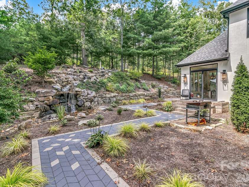 643 Mill Ridge Drive, Mills River, NC 28759.  MLS# CAR4419337, YatesRealty ID 52661. 