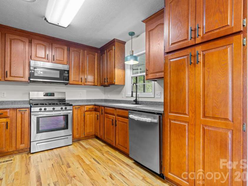 2103 Samanthas Wells Lane, Newton, NC 28658.  MLS# CAR4424812, YatesRealty ID 52667. 