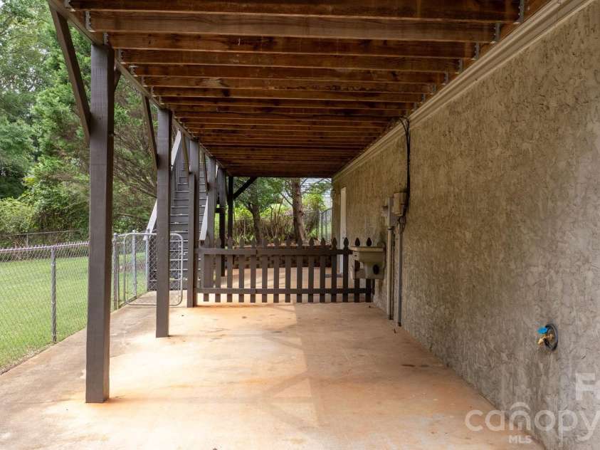 2103 Samanthas Wells Lane, Newton, NC 28658.  MLS# CAR4424812, YatesRealty ID 52667. 