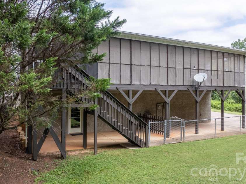 2103 Samanthas Wells Lane, Newton, NC 28658.  MLS# CAR4424812, YatesRealty ID 52667. 