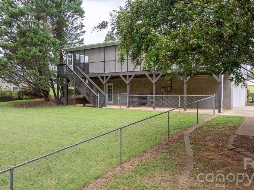 2103 Samanthas Wells Lane, Newton, NC 28658.  MLS# CAR4424812, YatesRealty ID 52667. 