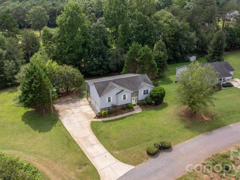 2103 Samanthas Wells Lane, Newton, NC 28658.  MLS# CAR4424812, YatesRealty ID 52667. 