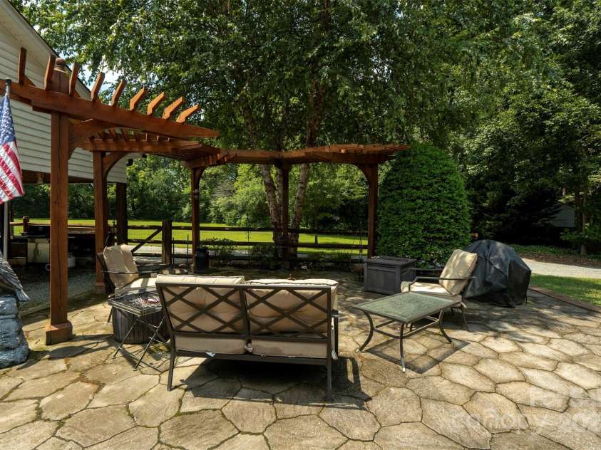 3816 Alton Street, Huntersville, NC 28078.  MLS# CAR4176946, YatesRealty ID 5267. 