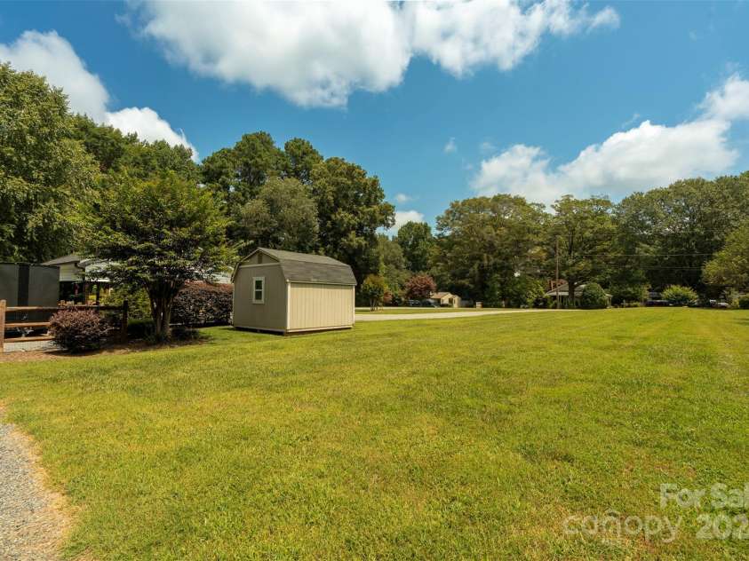 3816 Alton Street, Huntersville, NC 28078.  MLS# CAR4176946, YatesRealty ID 5267. 