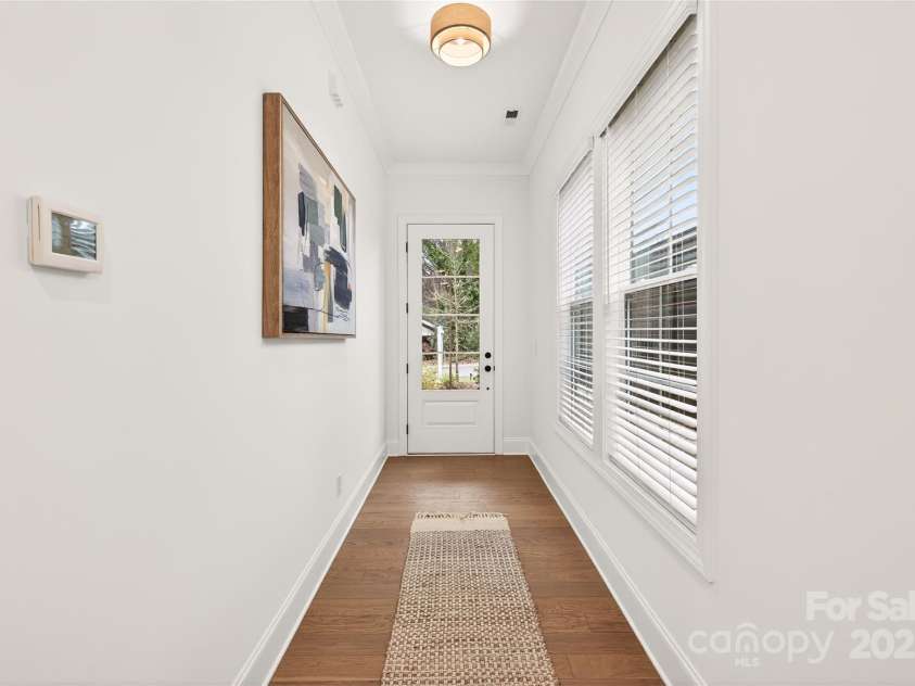 1014 19th Street, Charlotte, NC 28205.  MLS# CAR4330244, YatesRealty ID 52670. 