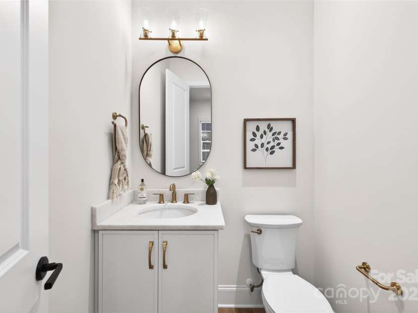 1014 19th Street, Charlotte, NC 28205.  MLS# CAR4330244, YatesRealty ID 52670. 