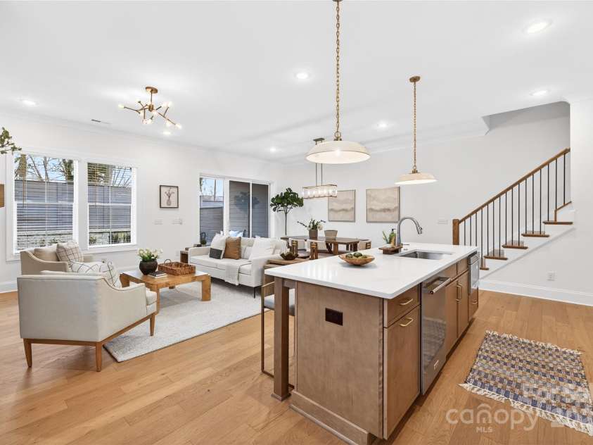 1014 19th Street, Charlotte, NC 28205.  MLS# CAR4330244, YatesRealty ID 52670. 