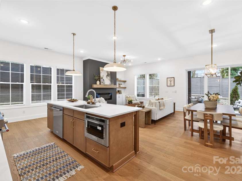 1014 19th Street, Charlotte, NC 28205.  MLS# CAR4330244, YatesRealty ID 52670. 