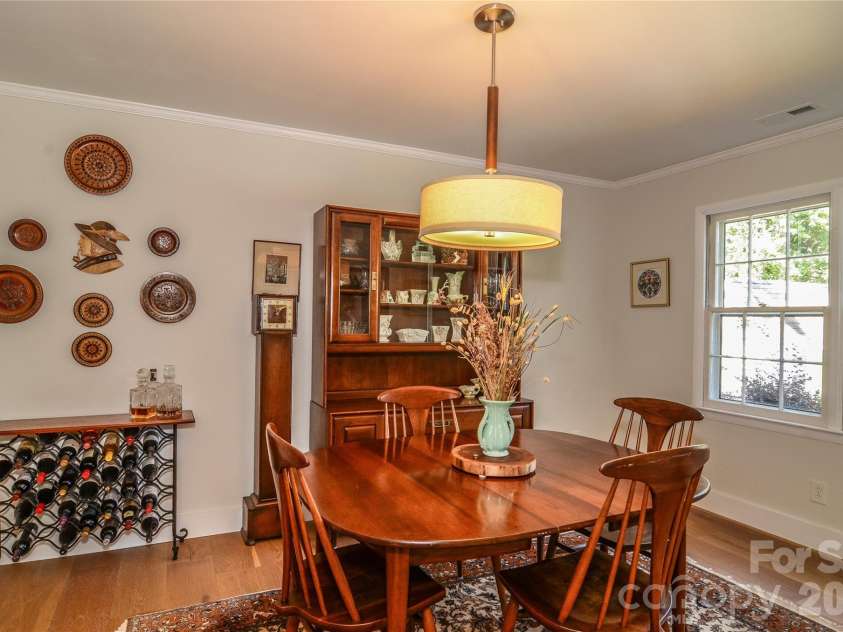 500 Laurel Fork Drive, Matthews, NC 28105.  MLS# CAR4424461, YatesRealty ID 52672. Dining Room