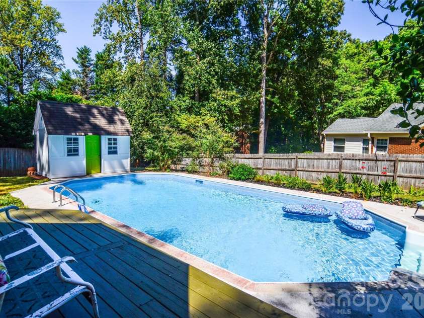 500 Laurel Fork Drive, Matthews, NC 28105.  MLS# CAR4424461, YatesRealty ID 52672. Pool and Large Back Yard