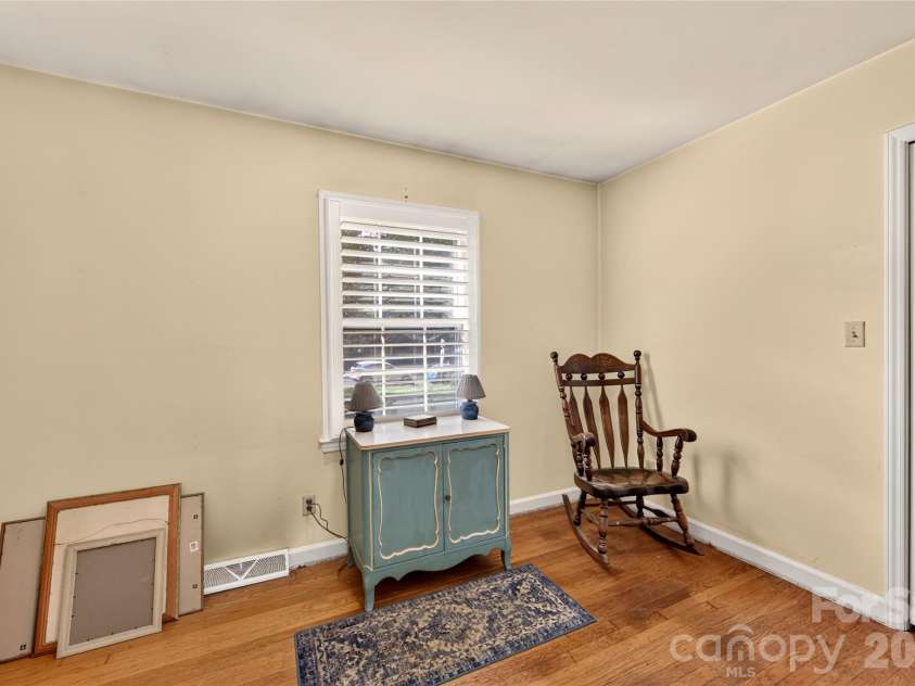 1100 Turnbridge Road, Charlotte, NC 28226.  MLS# CAR4394163, YatesRealty ID 52675. Bedroom #3