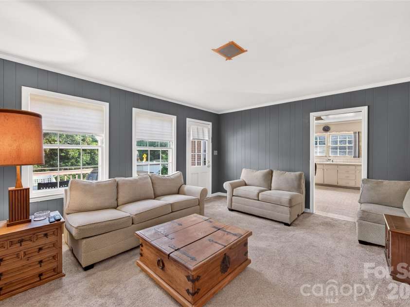 1100 Turnbridge Road, Charlotte, NC 28226.  MLS# CAR4394163, YatesRealty ID 52675. Den