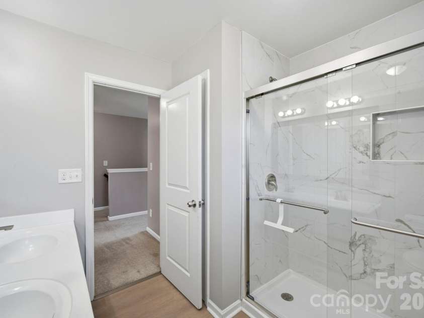 10609 Candlestick Court, Charlotte, NC 28273.  MLS# CAR4424540, YatesRealty ID 52676. 