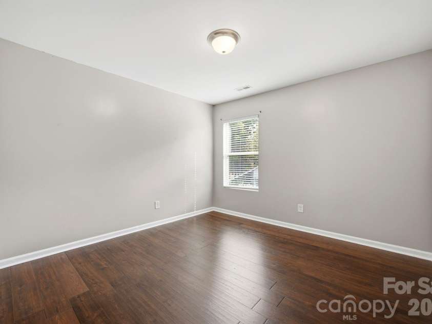 10609 Candlestick Court, Charlotte, NC 28273.  MLS# CAR4424540, YatesRealty ID 52676. 