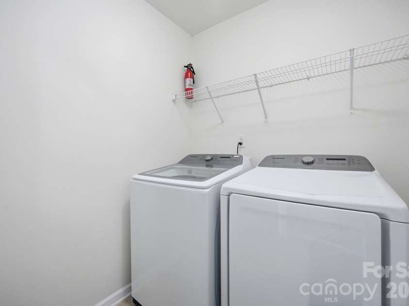10609 Candlestick Court, Charlotte, NC 28273.  MLS# CAR4424540, YatesRealty ID 52676. 