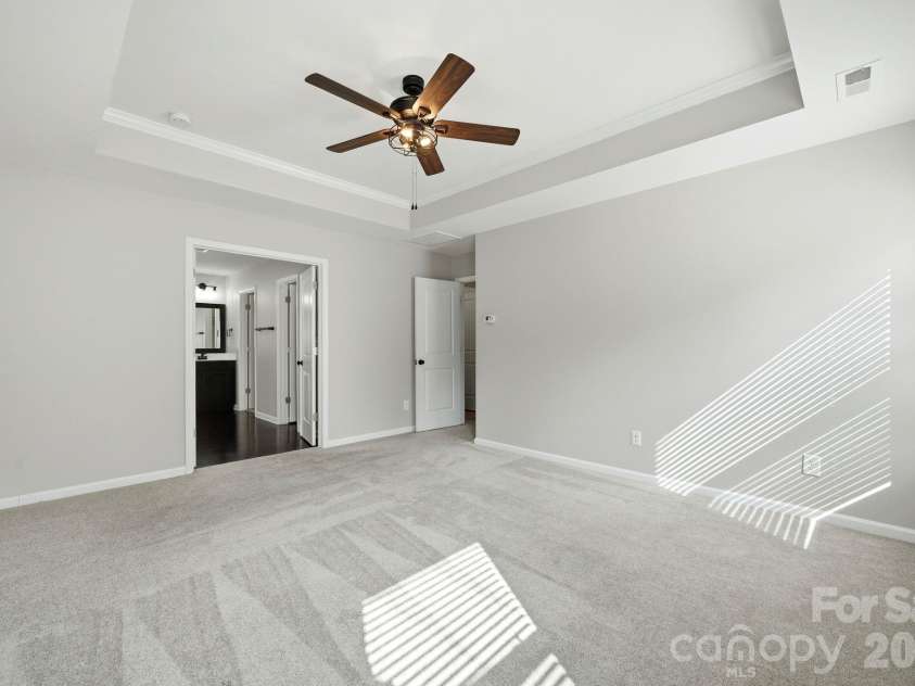 10609 Candlestick Court, Charlotte, NC 28273.  MLS# CAR4424540, YatesRealty ID 52676. 