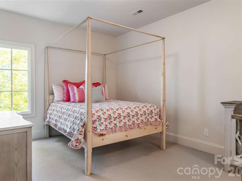 20 East Owl Creek Lane, Fairview, NC 28730.  MLS# CAR4258624, YatesRealty ID 5268. 