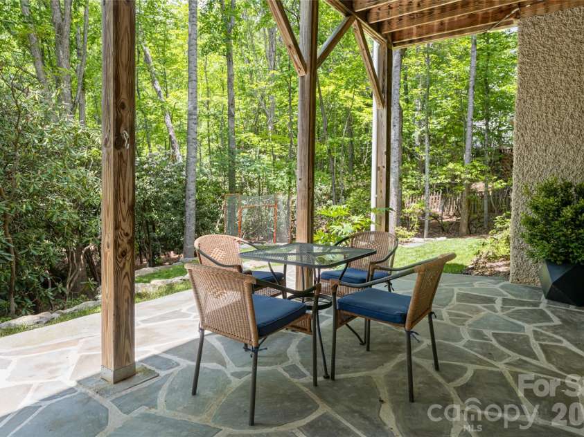 20 East Owl Creek Lane, Fairview, NC 28730.  MLS# CAR4258624, YatesRealty ID 5268. 