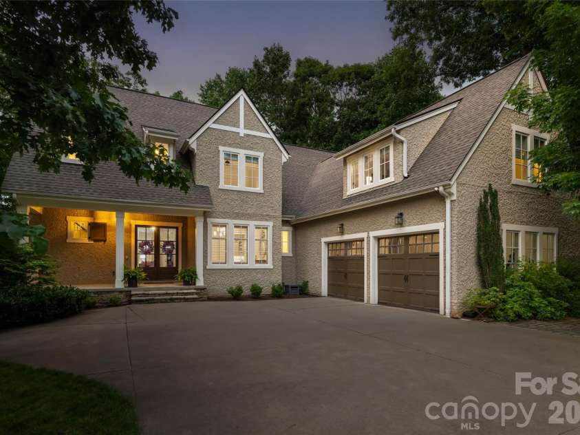 20 East Owl Creek Lane, Fairview, NC 28730.  MLS# CAR4258624, YatesRealty ID 5268. 