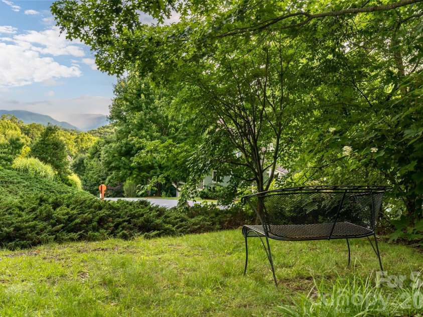 20 East Owl Creek Lane, Fairview, NC 28730.  MLS# CAR4258624, YatesRealty ID 5268. 