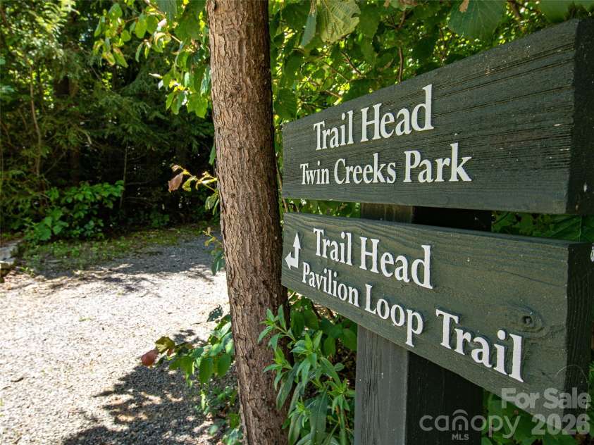 20 East Owl Creek Lane, Fairview, NC 28730.  MLS# CAR4258624, YatesRealty ID 5268. 