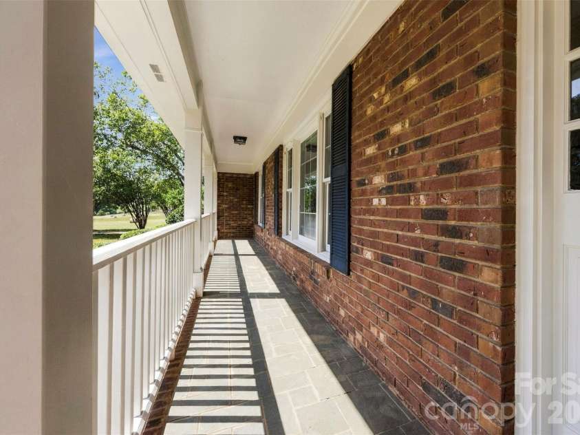 2022 Crowders Creek Road, Gastonia, NC 28052.  MLS# CAR4427710, YatesRealty ID 52681. 