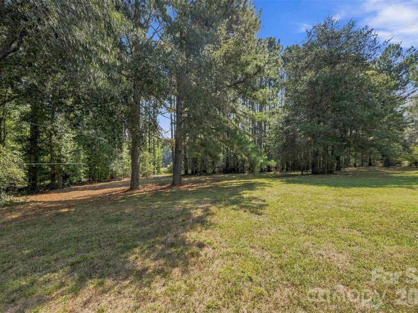 2022 Crowders Creek Road, Gastonia, NC 28052.  MLS# CAR4427710, YatesRealty ID 52681. 