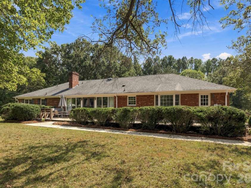 2022 Crowders Creek Road, Gastonia, NC 28052.  MLS# CAR4427710, YatesRealty ID 52681. 