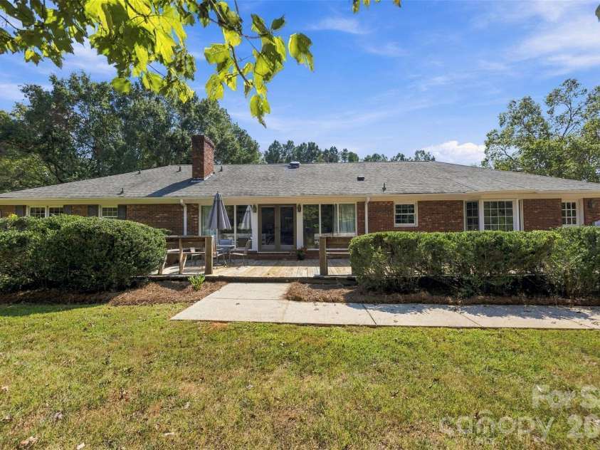 2022 Crowders Creek Road, Gastonia, NC 28052.  MLS# CAR4427710, YatesRealty ID 52681. 