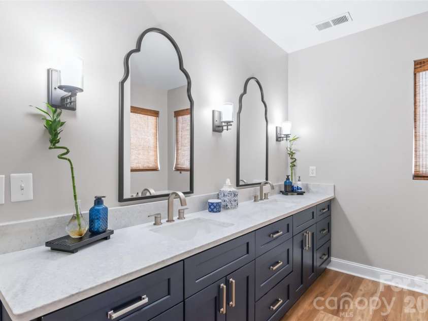 3327 Brackhill Street, Davidson, NC 28036.  MLS# CAR4418504, YatesRealty ID 52682. 