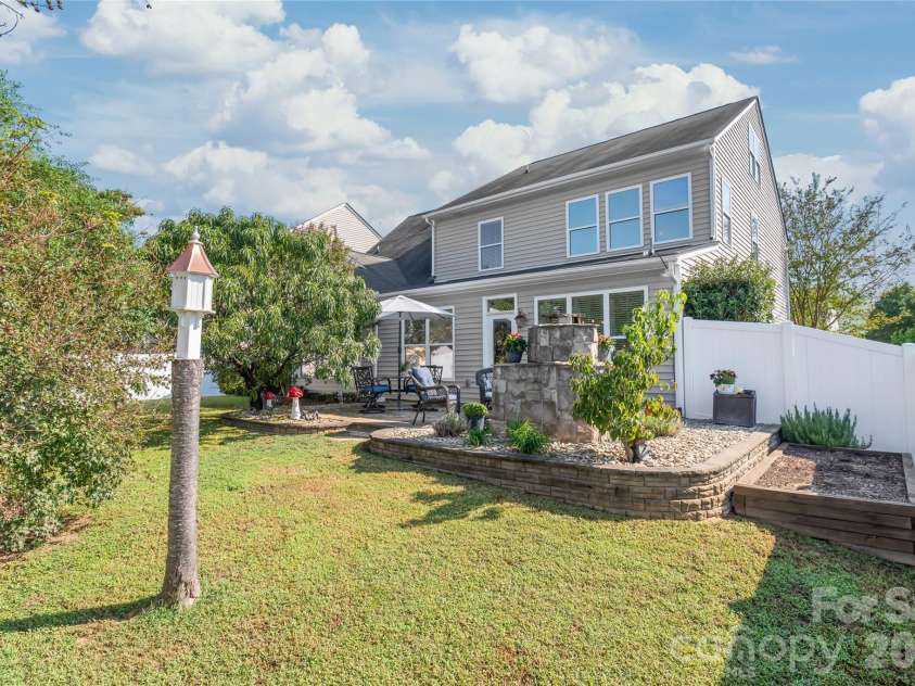 3327 Brackhill Street, Davidson, NC 28036.  MLS# CAR4418504, YatesRealty ID 52682. Great space to entertain or enjoy a day off