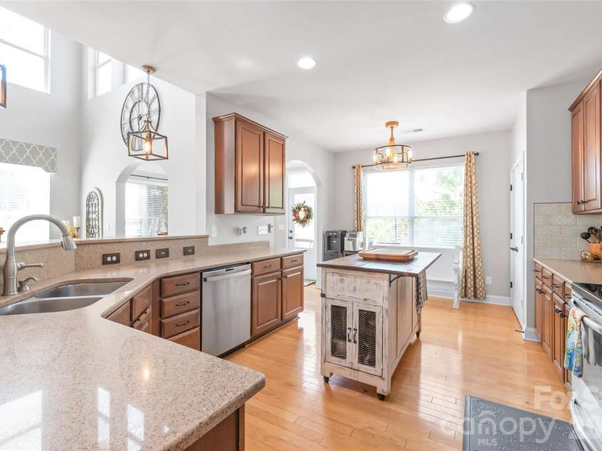 3327 Brackhill Street, Davidson, NC 28036.  MLS# CAR4418504, YatesRealty ID 52682. So much counter space made from durable and elegant Caesarstone