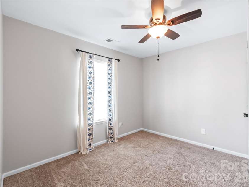 3327 Brackhill Street, Davidson, NC 28036.  MLS# CAR4418504, YatesRealty ID 52682. Third guest room